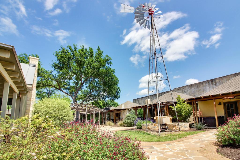 Wine Country Cottages On Main Fredericksburg Luaran gambar