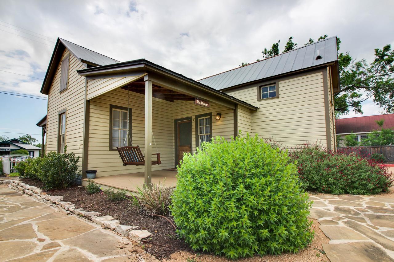 Wine Country Cottages On Main Fredericksburg Bilik gambar